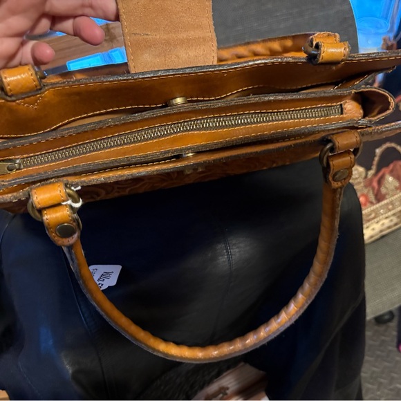 Patricia Nash Embossed Leather Shoulder Bag in Tan - Picture 6 of 12